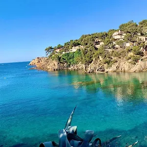 Cabanon Contemporain - Cote Bleue - Calanque De La Redonne Hébergement de vacances Ensues-la-Redonne